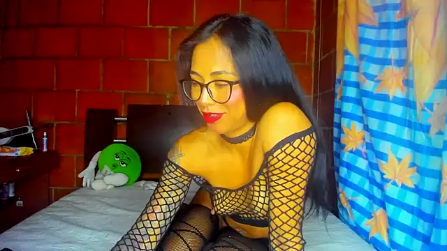 Snapshot of Emma__cumlovee chatting on 07/01/26, 11:34 Emma cumlovee online show from 07/01/26, 11:34