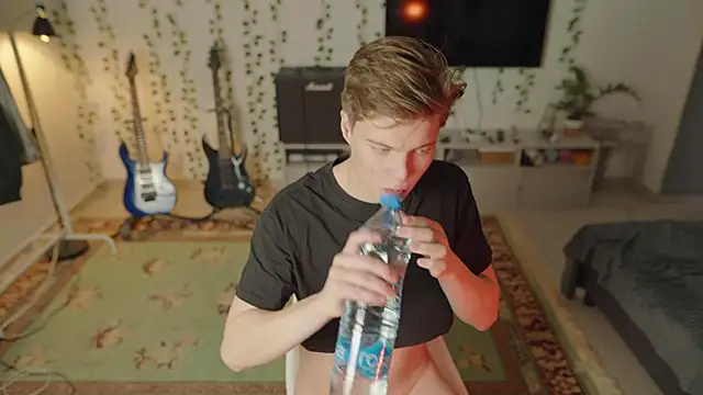 RusBradPitt online show from 01/14/26, 01:28