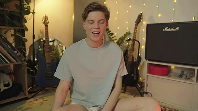 RusBradPitt online show from 03/12/26, 04:24