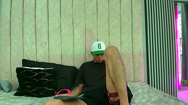 DustinandJordan online show from 09/12/25, 01:33