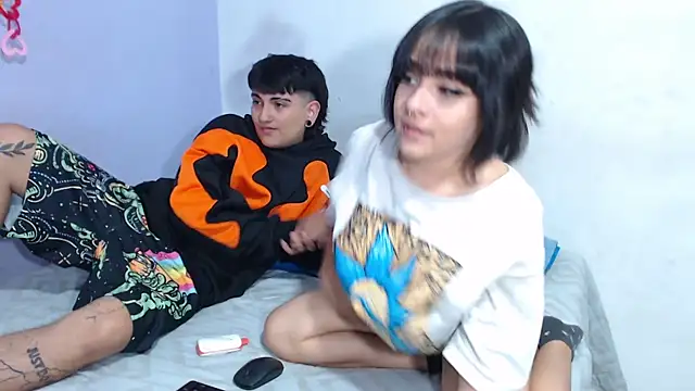 onixandghosty1 online show from 12/04/25, 07:11