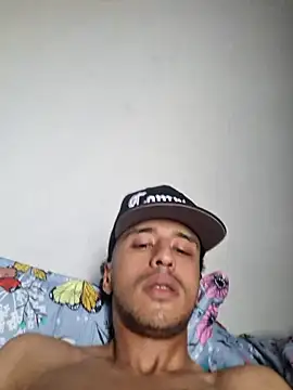 Santi2323xxX online show from 05/06/26, 09:42