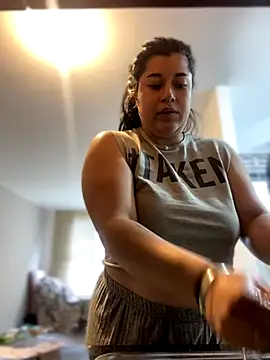 Tokio Sakura online show from 10/02/25, 06:37