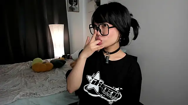 Snapshot of _molly_molly_molly_ chatting on 10/04/25, 11:30 molly molly molly online show from 10/04/25, 11:30