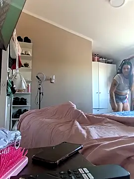 Snapshot of Denisutra777 chatting on 04/03/26, 04:38 Denisutra777 online show from 04/03/26, 04:38