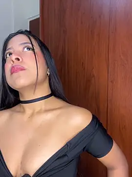 Snapshot of Kendra_C chatting on 10/13/25, 09:48 Kendra C online show from 10/13/25, 09:48