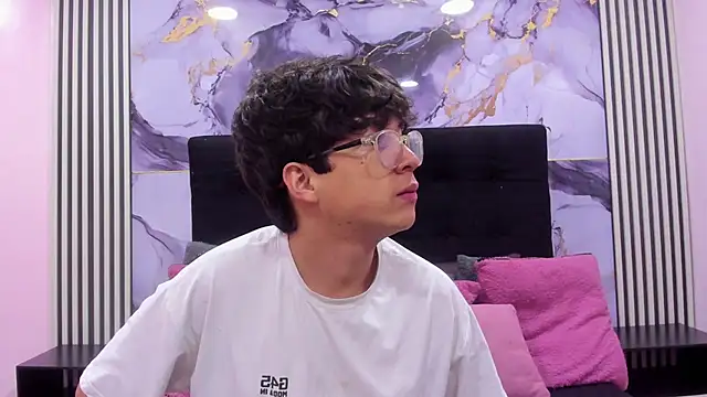 Desire Ecstasy online show from 01/17/26, 02:27