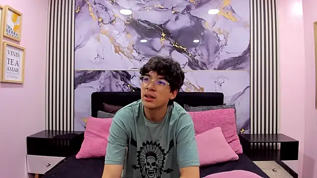 Desire Ecstasy online show from 02/04/26, 03:12