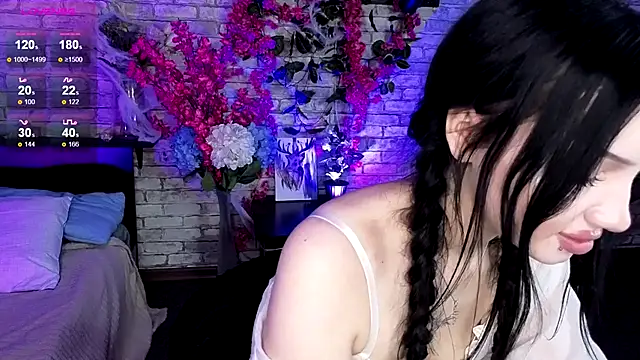 Snapshot of AkiraAsai chatting on 11/04/25, 08:41 AkiraAsai online show from 11/04/25, 08:41