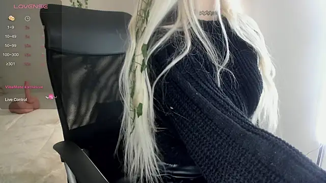 Kira Key online show from 02/03/26, 03:59