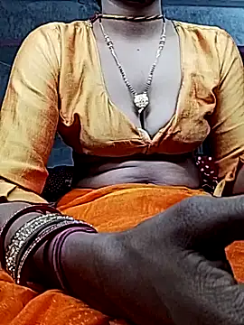 Snapshot of Hut_rotu_cute chatting on 12/04/25, 05:54 Hut rotu cute online show from 12/04/25, 05:54