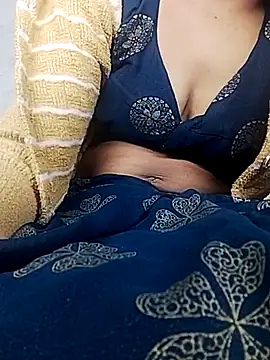 Snapshot of Hut_rotu_cute chatting on 02/06/26, 05:05 Hut rotu cute online show from 02/06/26, 05:05