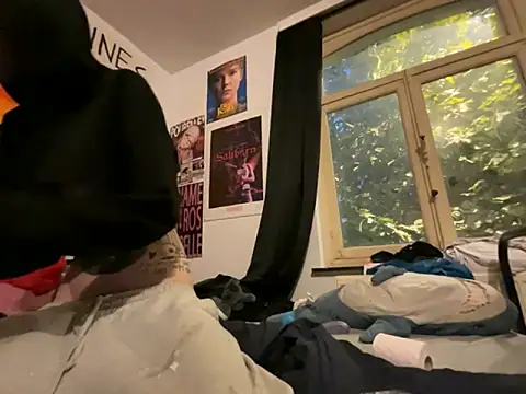 Snapshot of Styxlust chatting on 09/10/25, 06:30 Styxlust online show from 09/10/25, 06:30