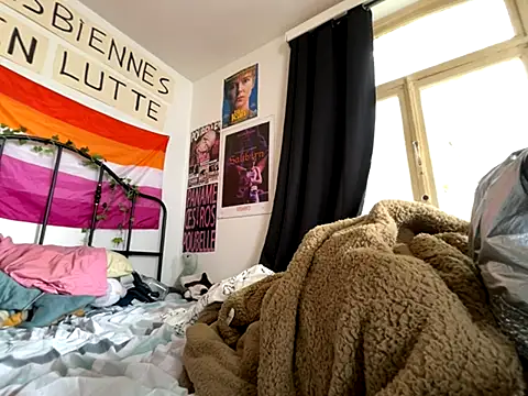 Snapshot of Styxlust chatting on 10/05/25, 09:40 Styxlust online show from 10/05/25, 09:40