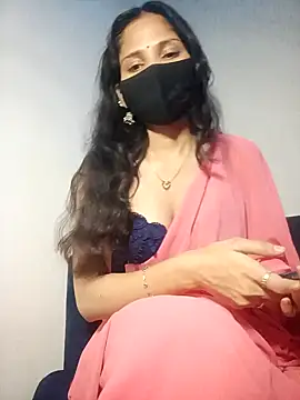 Snapshot of TheSassyGirl7 chatting on 11/07/25, 06:41 TheSassyGirl7 online show from 11/07/25, 06:41