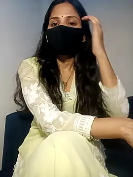 Snapshot of TheSassyGirl7 chatting on 11/11/25, 06:41 TheSassyGirl7 online show from 11/11/25, 06:41