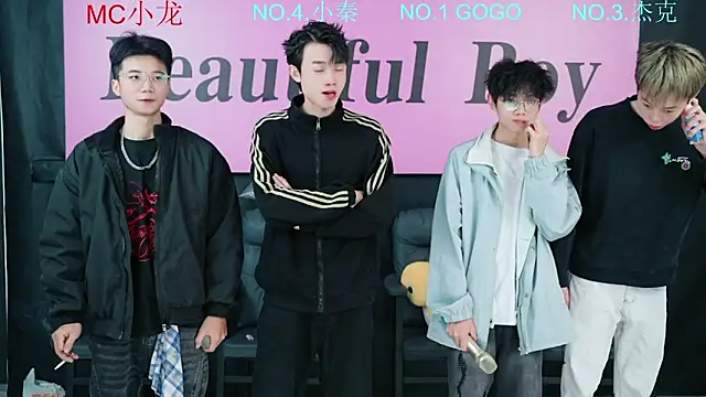 Snapshot of BeautifulBoys-888 chatting on 10/25/25, 11:40 BeautifulBoys-888 online show from 10/25/25, 11:40