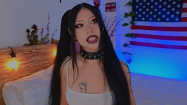 venomeowww   online show from 05/20/26, 07:25