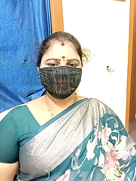 sushma26 online show from 11/25/25, 04:40