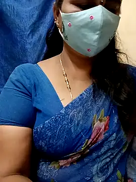 Snapshot of sushma26 chatting on 06/07/26, 06:00 sushma26 online show from 06/07/26, 06:00