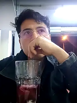 QJHoElyking online show from 10/25/25, 02:19