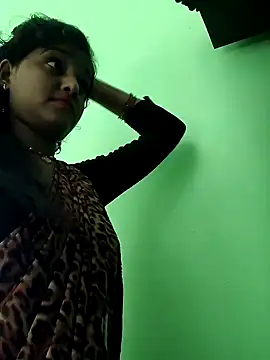 AnanyaKapoor89 online show from 11/21/25, 07:29