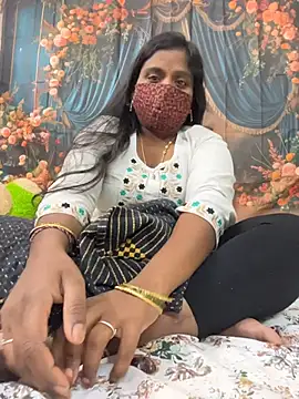 Snapshot of anubabysk12 chatting on 11/09/25, 10:24 anubabysk12 online show from 11/09/25, 10:24