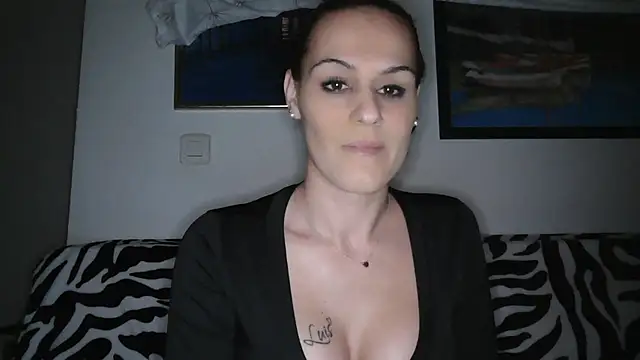 yumara351 online show from 01/14/26, 12:33