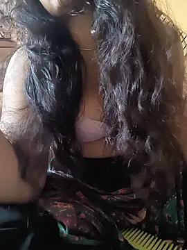 queenbuggi online show from 06/02/26, 07:54