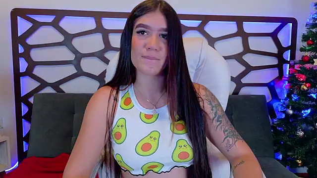 kloe bella online show from 12/15/25, 01:04