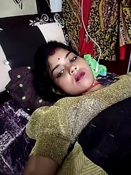 Snapshot of Rachna_Love chatting on 09/27/25, 11:43 Rachna Love online show from 09/27/25, 11:43