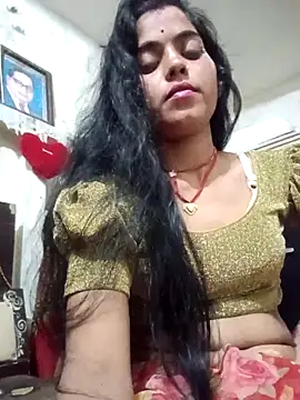 Snapshot of Rachna_Love chatting on 10/13/25, 04:40 Rachna Love online show from 10/13/25, 04:40