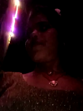 Snapshot of Rachna_Love chatting on 10/19/25, 01:12 Rachna Love online show from 10/19/25, 01:12