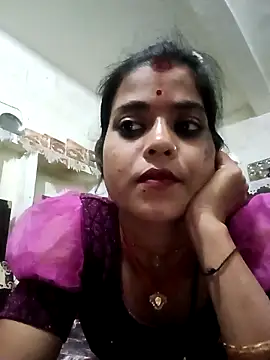 Snapshot of Rachna_Love chatting on 10/23/25, 01:10 Rachna Love online show from 10/23/25, 01:10