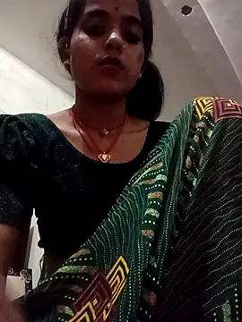 Snapshot of Rachna_Love chatting on 10/30/25, 02:24 Rachna Love online show from 10/30/25, 02:24