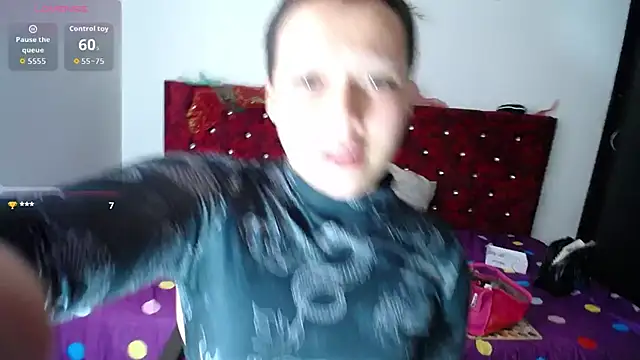 Cherry vald online show from 12/20/25, 12:34