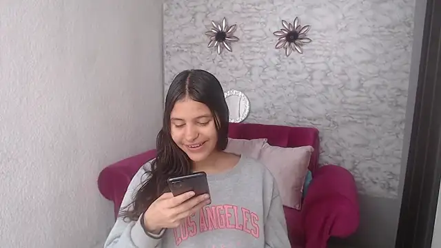 Evagirl69 online show from 10/01/25, 06:25