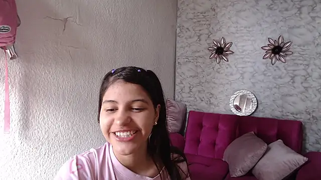 Evagirl69 online show from 06/02/26, 12:18