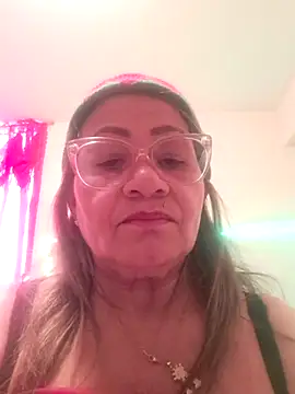 Snapshot of Vickysweeeettt chatting on 12/16/25, 06:35 Vickysweeeettt online show from 12/16/25, 06:35