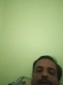 Snapshot of vardh033 chatting on 09/12/25, 09:53 vardh033 online show from 09/12/25, 09:53