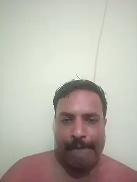 Snapshot of vardh033 chatting on 10/01/25, 07:31 vardh033 online show from 10/01/25, 07:31