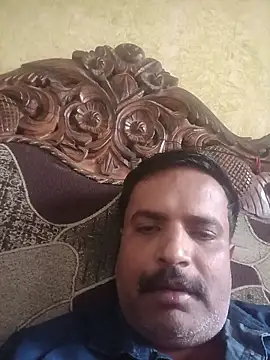 Snapshot of vardh033 chatting on 10/02/25, 09:27 vardh033 online show from 10/02/25, 09:27