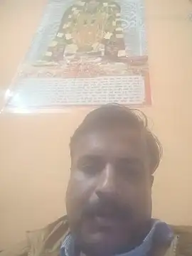 Snapshot of vardh033 chatting on 10/25/25, 12:56 vardh033 online show from 10/25/25, 12:56