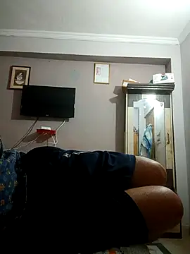 vardh033 online show from 04/05/26, 08:33