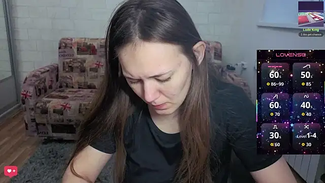 Snapshot of AlisaWyn chatting on 11/26/25, 02:34 AlisaWyn online show from 11/26/25, 02:34