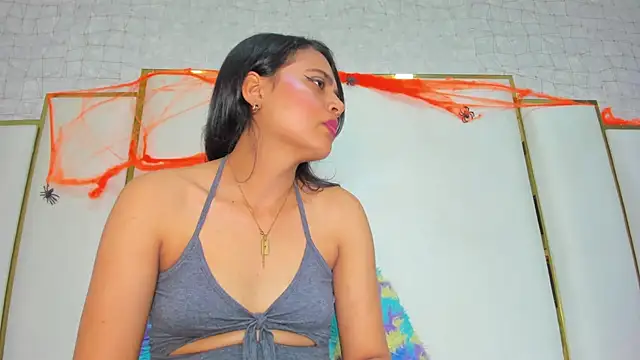 thalia888  online show from 10/28/25, 07:05