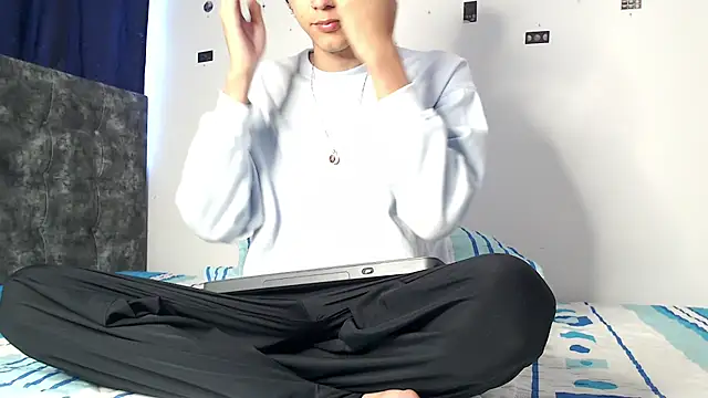 alexmark  online show from 04/02/26, 02:15