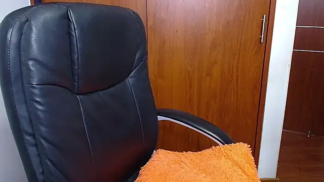 melikaronit2 online show from 11/05/25, 05:13