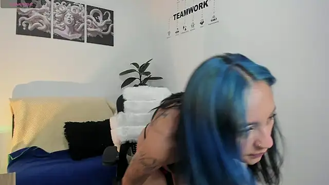 Snapshot of Lilith_morgan01 chatting on 11/18/25, 08:46 Lilith morgan01 online show from 11/18/25, 08:46