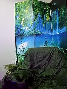 welcome-to-the-jungle online show from 06/17/26, 07:37